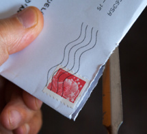Yvelines : les deux associés fabriquaient de faux timbres, la Poste escroquée de 285 000€