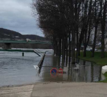 Inondations dans l'Eure : 16 communes privées d'eau potable ce mardi soir et routes toujours fermées