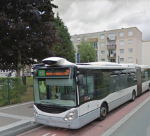 Un chauffeur de bus frappé et gazé par deux hommes encagoulés près de Rouen