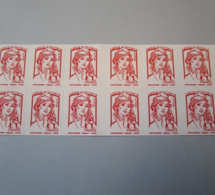 21 600 faux timbres postaux en provenance de Hong-kong saisis par les douaniers de Roissy 