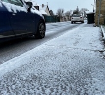 Neige et verglas : routes glissantes, accidents et transports scolaires annulés dans l'Eure