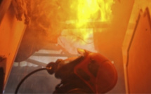 Seine-Maritime : deux sapeurs-pompiers blessés en traversant le plancher de la maison en feu 