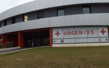 Évreux : un pompier et un policier blessés par un homme alcoolisé dans l'enceinte de l'hôpital