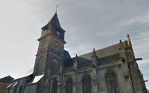 Eure : une mère de famille se tranche la gorge au pied de l'autel dans l'église de Beuzeville