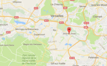 Jouy-en-Josas : fuite d'eau et affaissement de chaussée, deux habitations évacuées