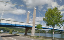 Sauvé in extremis par des policiers : suicidaire, il voulait sauter du pont Guynemer à Elbeuf