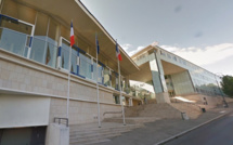 Francois Hollande à Pontoise mardi 7 février pour inaugurer le service d'accueil unique du justiciable 