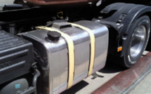 Moulineaux : fuite sur le réservoir du camion, près de 200 litres de carburant sur la route