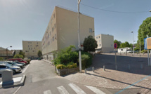 Des chiffons enflammés sous la porte d’un appartement inoccupé à Chanteloup-les-Vignes
