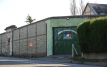 Eure : surpris en train de balancer une "chaussette" par-dessus le mur de la prison d'Evreux