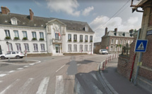 Seine-Maritime : percuté par un poids lourd, un piéton mortellement blessé à Gournay-en-Bray