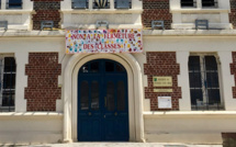 Calvados : fermeture de classes, les parents d’élèves de Villers-sur-Mer affichent leur colère sur la mairie