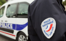 Mantes-la-Jolie (Yvelines) : le client agressif est neutralisé à l'aide d'un pistolet à impulsion électrique