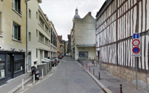 Rouen : plaqué contre un mur, un commerçant dépouillé de sa recette en pleine rue