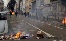 « Gilets jaunes » : les incendiaires présumés d'une Caisse d'Epargne à Rouen en garde à vue