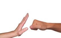 Évreux : frappée par son compagnon, elle ne dépose pas plainte, il est laissé libre  