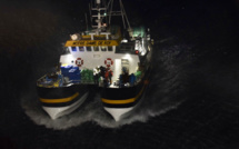 Un marin-pêcheur blessé secouru par un hélicoptère de la Marine nationale au large du Havre 