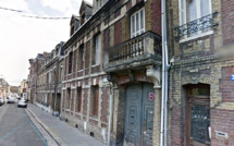 La rambarde du balcon cède à Dieppe : trois ouvriers blessés après une chute dans le vide 