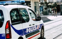 Près de Rouen : la voiture finit sa course dans un muret après un refus d'obtempérer