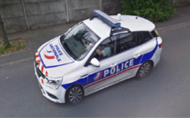Yvelines : une voiture de police attaquée à coup de pommes de terre et d'oignons aux Mureaux