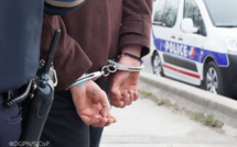 Yvelines : menacé par un homme armé d’un Gomme Cogne dans sa chambre à Mantes-la-Jolie 
