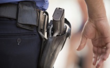 Evreux : il frappe un éducateur avec une barre de fer et tente de s'emparer de l'arme d'un policier