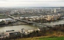Urgent : la structure du pont Mathilde en danger après le feu d'hydrocarbures