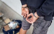 Evreux : plus de 2 kg de stupéfiants étaient cachés dans une conduite de la salle de bain 