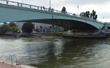Pont Corneille à Rouen : un homme tombé dans la Seine réanimé par les sapeurs-pompiers 