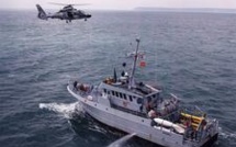 Le remorqueur de sonar Antarès en escale à Rouen