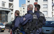 Rébellion et mini-émeute à Elbeuf : la police déploie du monde pour interpeller ses assaillants