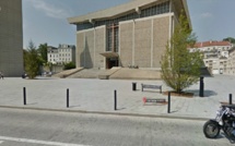 Au Havre, le vendeur d'héroïne et sa cliente de 16 ans filmés par la vidéo-surveillance