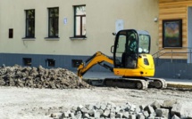 Seine-Maritime : quatre adolescents dérobent en pleine nuit une mini pelle à Petit-Quevilly