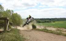 Évreux : l’adolescent faisait du rodéo à moto sur une aire de jeux parmi des enfants 