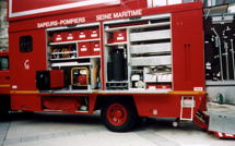 Une cuve de 1000 litres d'acide éventrée accidentellement : quatre salariés incommodés