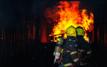 Seine-Maritime : quatre garages ravagés par un incendie près d’un immeuble à Auffay Val-de-Scie 
