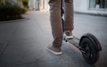 Coincé sous un bus, un pilote de trottinette électrique succombe à ses blessures à Déville-lès-Rouen 