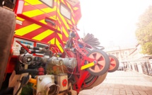 Seine-Maritime : la toiture et les combles d'un pavillon en proie aux flammes