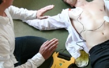 Au Kindarena à Rouen : Formation aux premiers secours ou comment apprendre à utiliser un défibrillateur