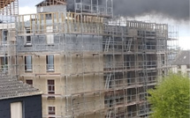 Dégagement de fumée sur le toit d'un immeuble à Fécamp : les sapeurs-pompiers sont sur place