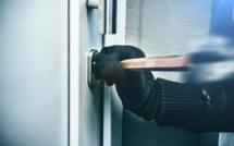 Yvelines. Filmés en train de forcer la porte d'un pavillon à Conflans-Sainte-Honorine