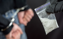 A Dieppe, un trafiquant de cocaïne démasqué alors qu’il fumait un joint dans la rue 