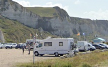 Deux parapentistes bloqués en milieu de falaise à Saint-Jouin-Bruneval : ils sont indemnes 