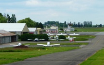 Yvelines : un avion de tourisme contraint de se poser dans un champ, après le décollage