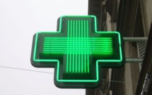 Yvelines : à Trappes, la vitrine d'une pharmacie détruite par représailles ?