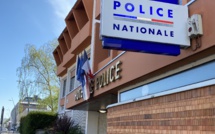 Évreux : un voleur à la roulotte de 16 ans fouille une voiture garée devant le commissariat de police ! 