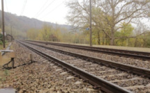 Yvetot : une voiture percutée par un TER près d'un passage à niveau, plus de 250 voyageurs bloqués