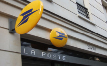 Yvelines : l'escroc veut retirer de l'argent à la Poste avec une pièce d'identité falsifiée 