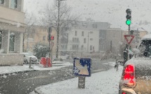 Pluies verglaçantes dans l'Eure : trois blessés sur la route, 5 à 10 cm de neige attendus cet après-midi