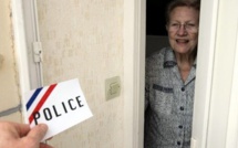 Yvelines : les pseudo-policiers dérobent une pendule ancienne à une dame de 95 ans